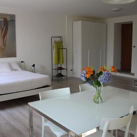 Le Campane Studio Apartment Bellagio Exterior photo